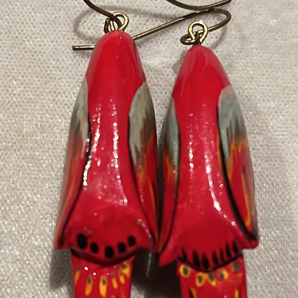 Red Parrot Hand PaintedcPierced Earrings - Picture 10 of 10